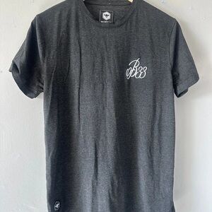 Boohoo Charcoal Gray Graphic Tee